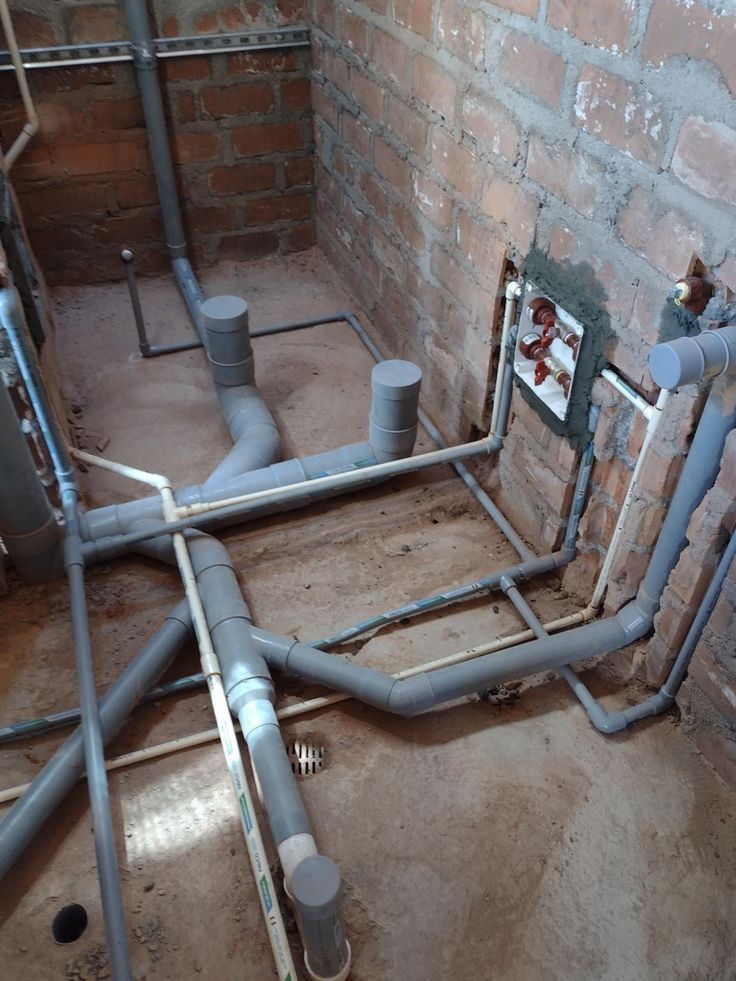 Instalaciones de agua en obra residencial